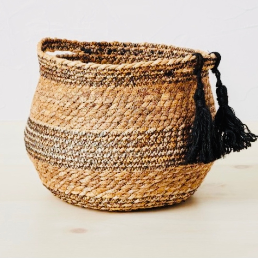 COPY - New.🍁🍁🍁- Jungalow/ Opalhouse  basket . Small size